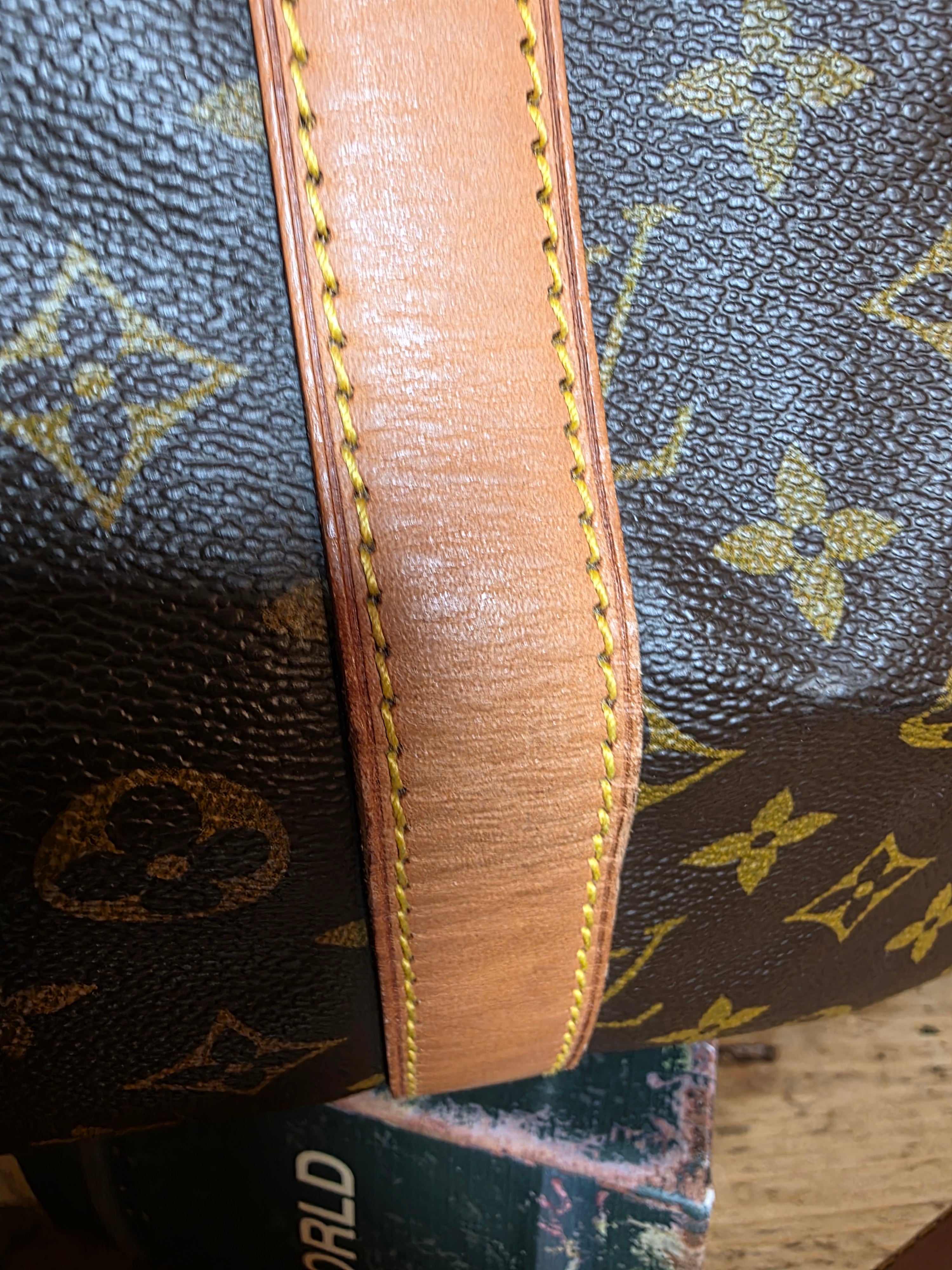 Louis Vuitton Keepall 55 Bandolier