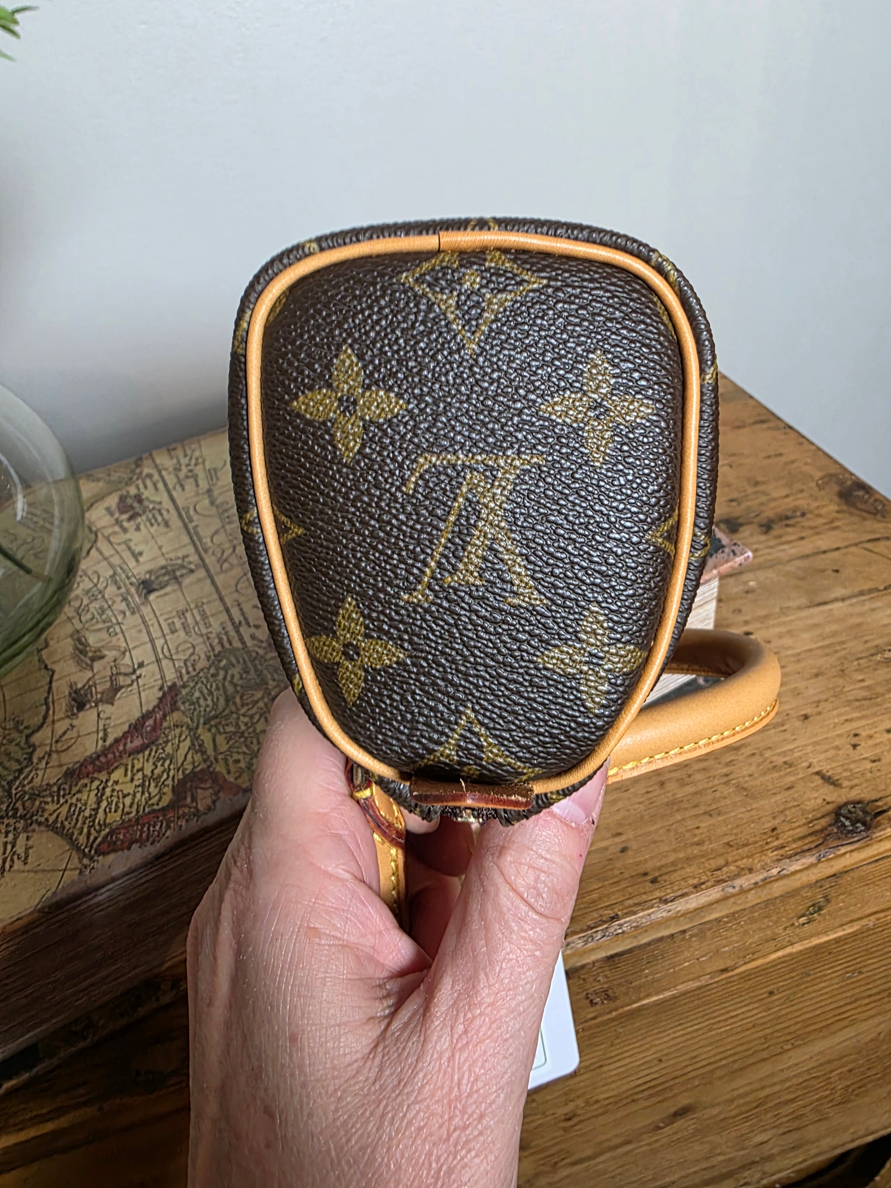 Louis Vuitton Monogram Nano Speedy