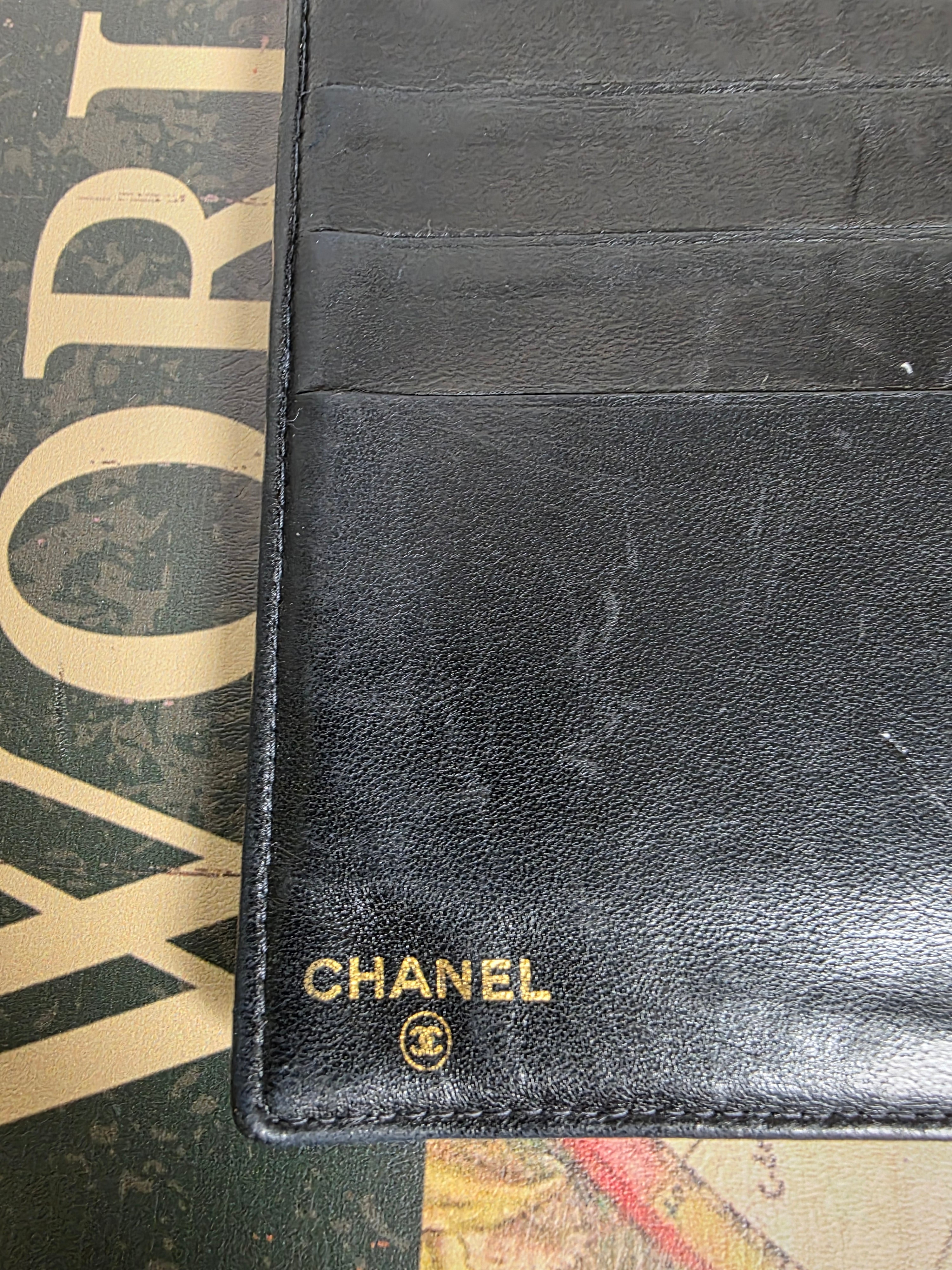 Chanel Vintage Kiss Lock Caviar Long Wallet