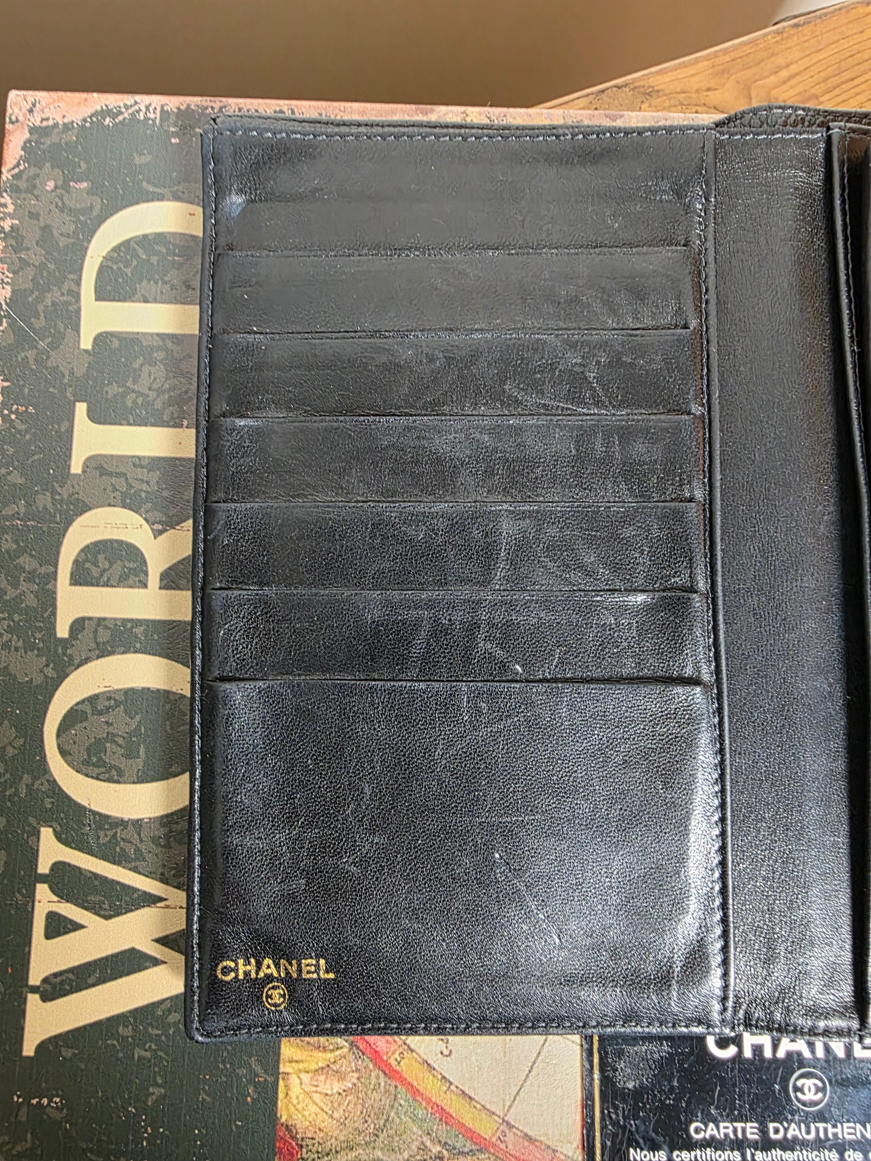 Chanel Vintage Kiss Lock Caviar Long Wallet