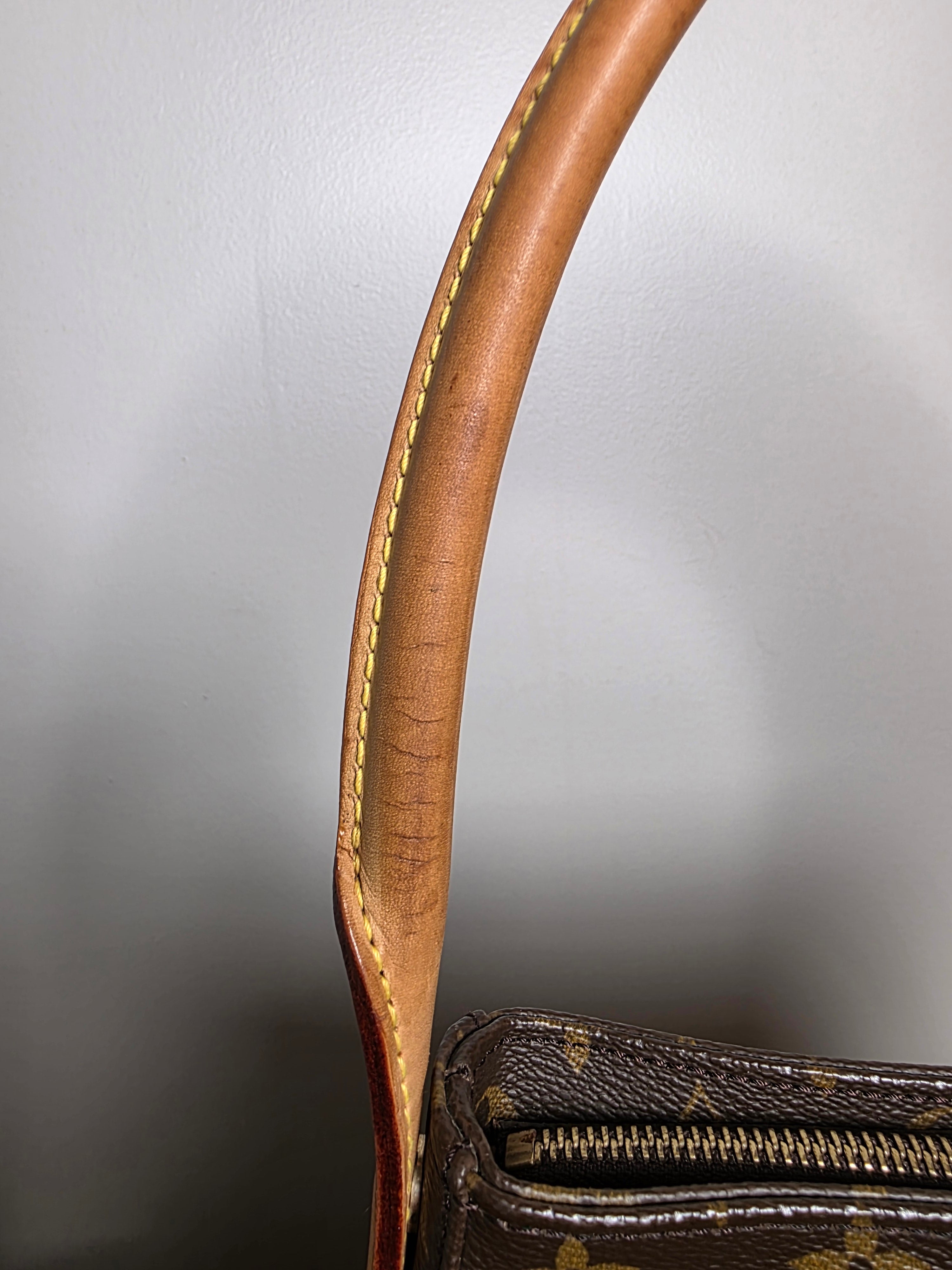 Louis Vuitton Looping MM