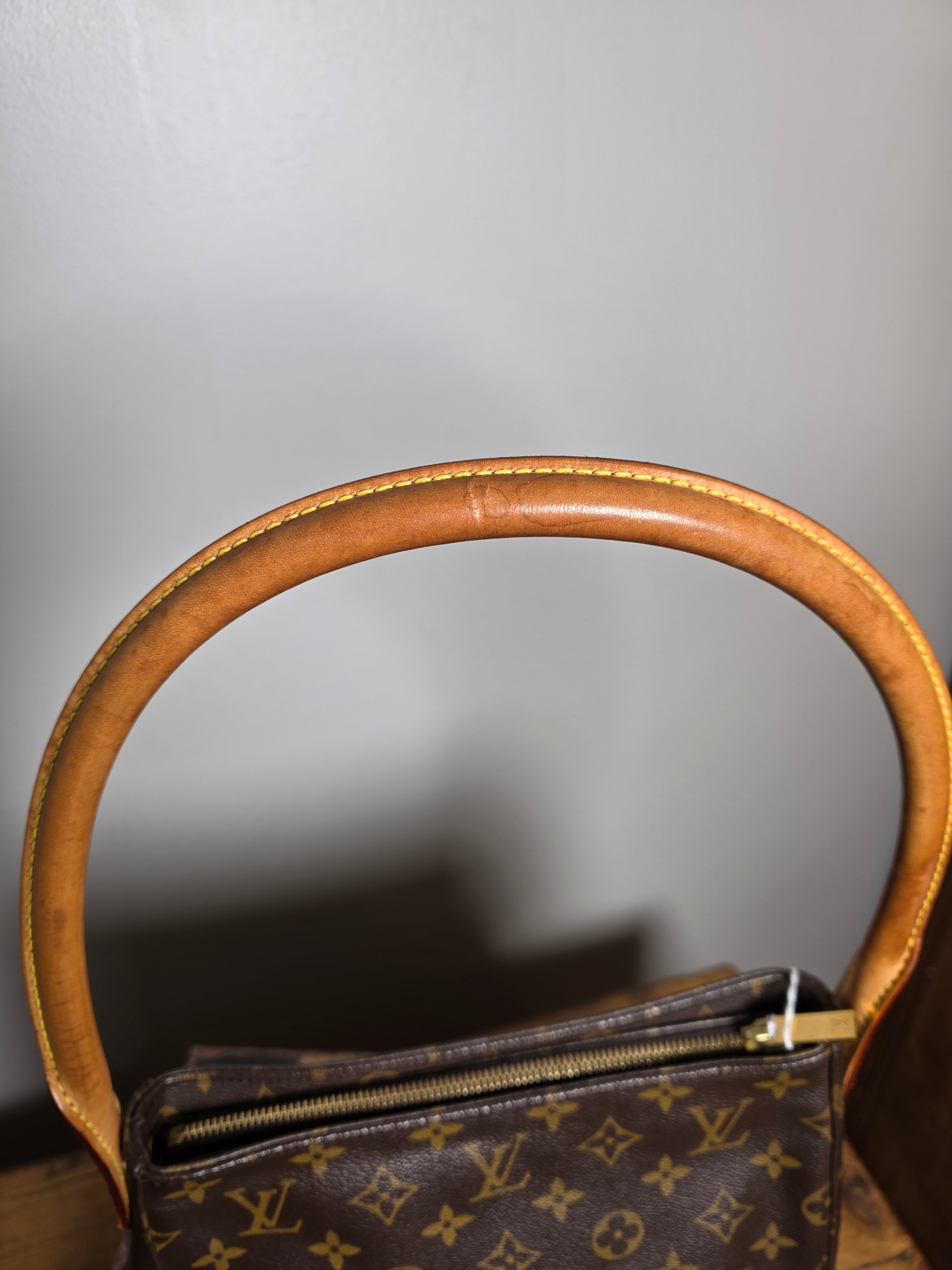 Louis Vuitton Looping MM