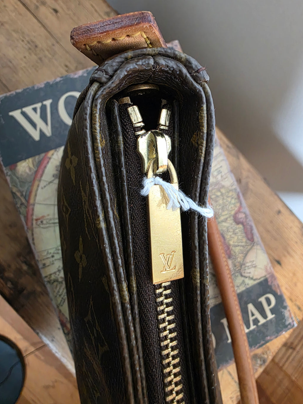 Louis Vuitton Looping MM