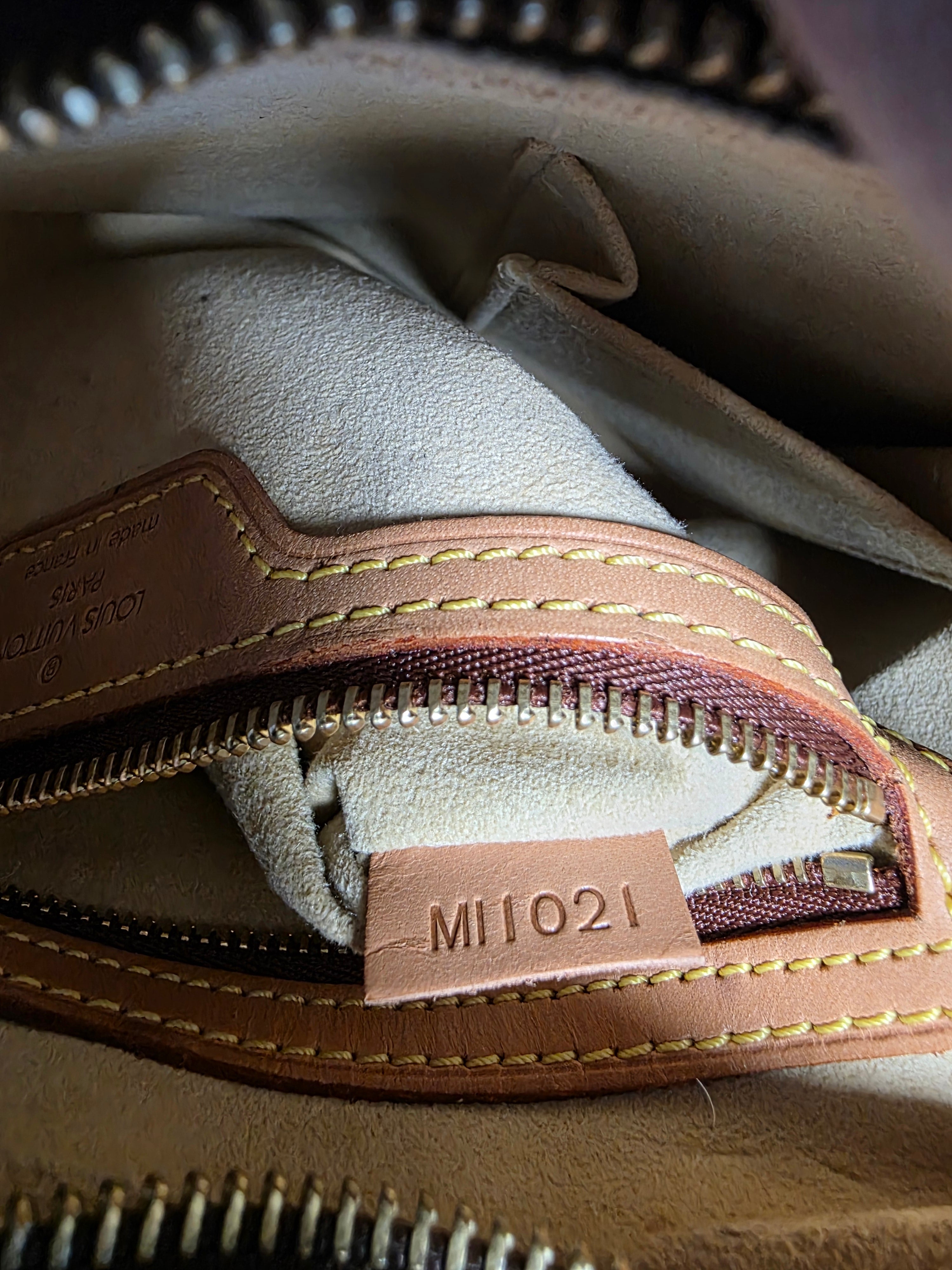 Louis Vuitton Looping MM