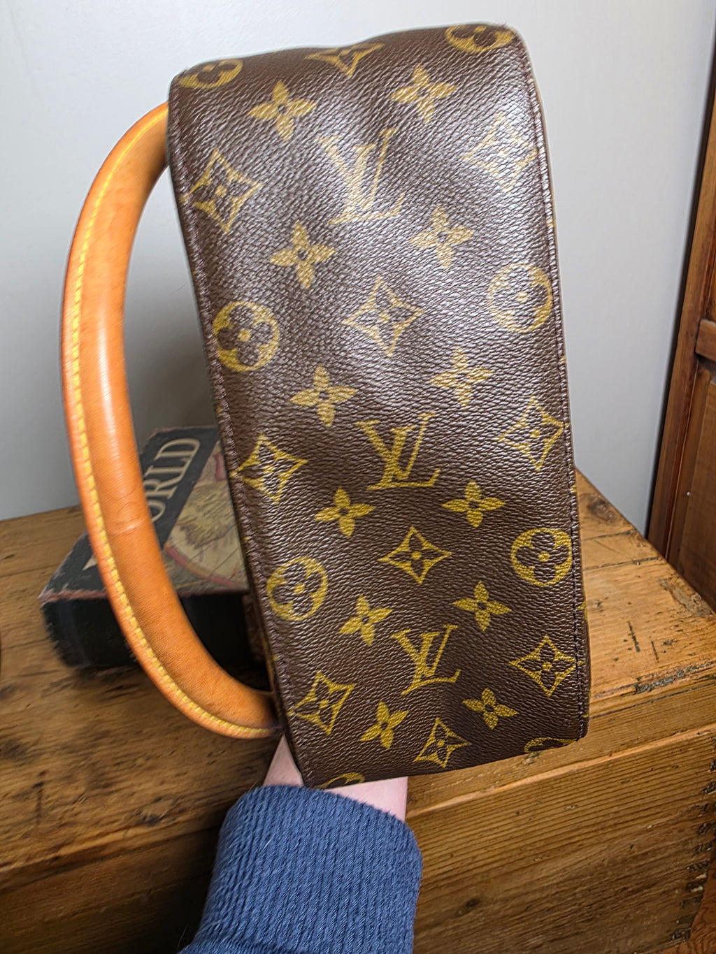 Louis Vuitton Looping MM