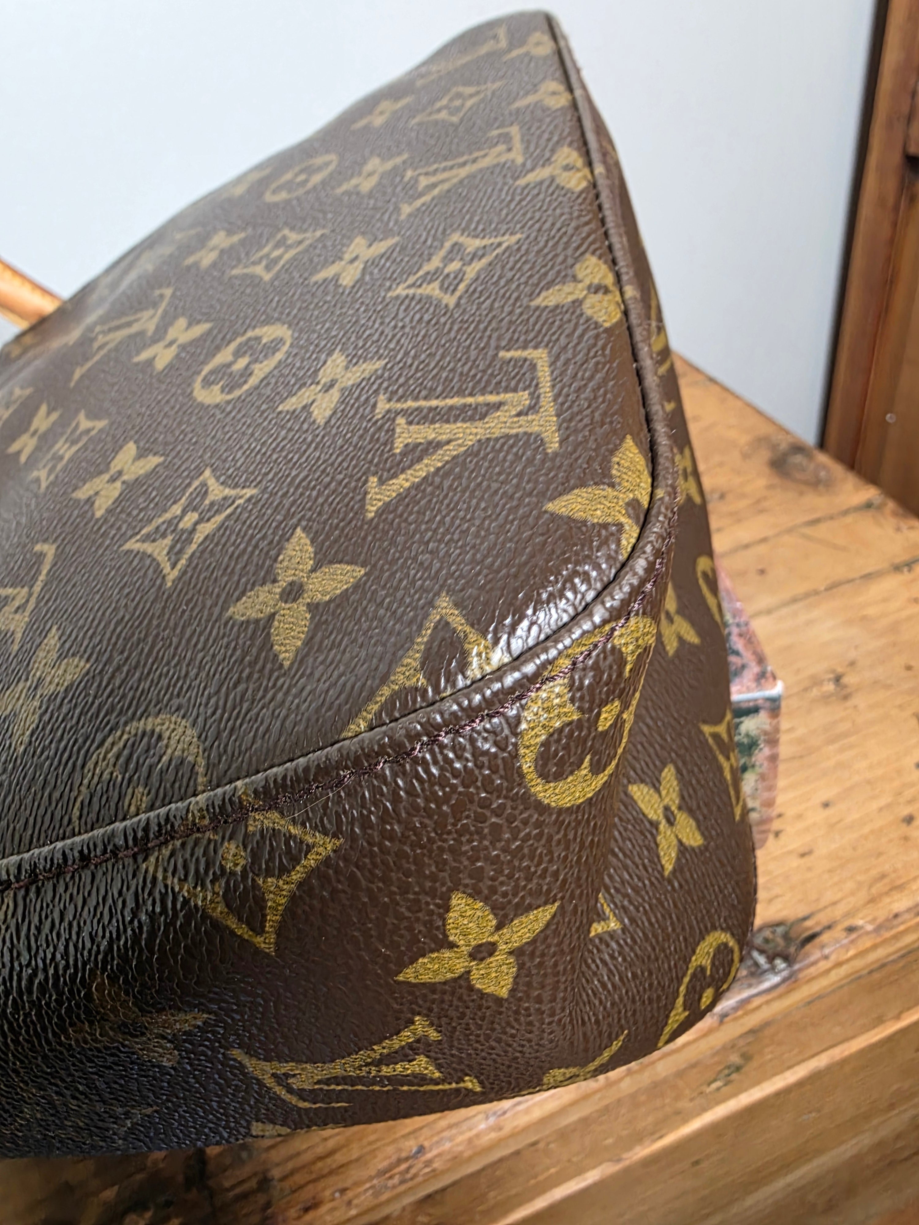Louis Vuitton Looping MM
