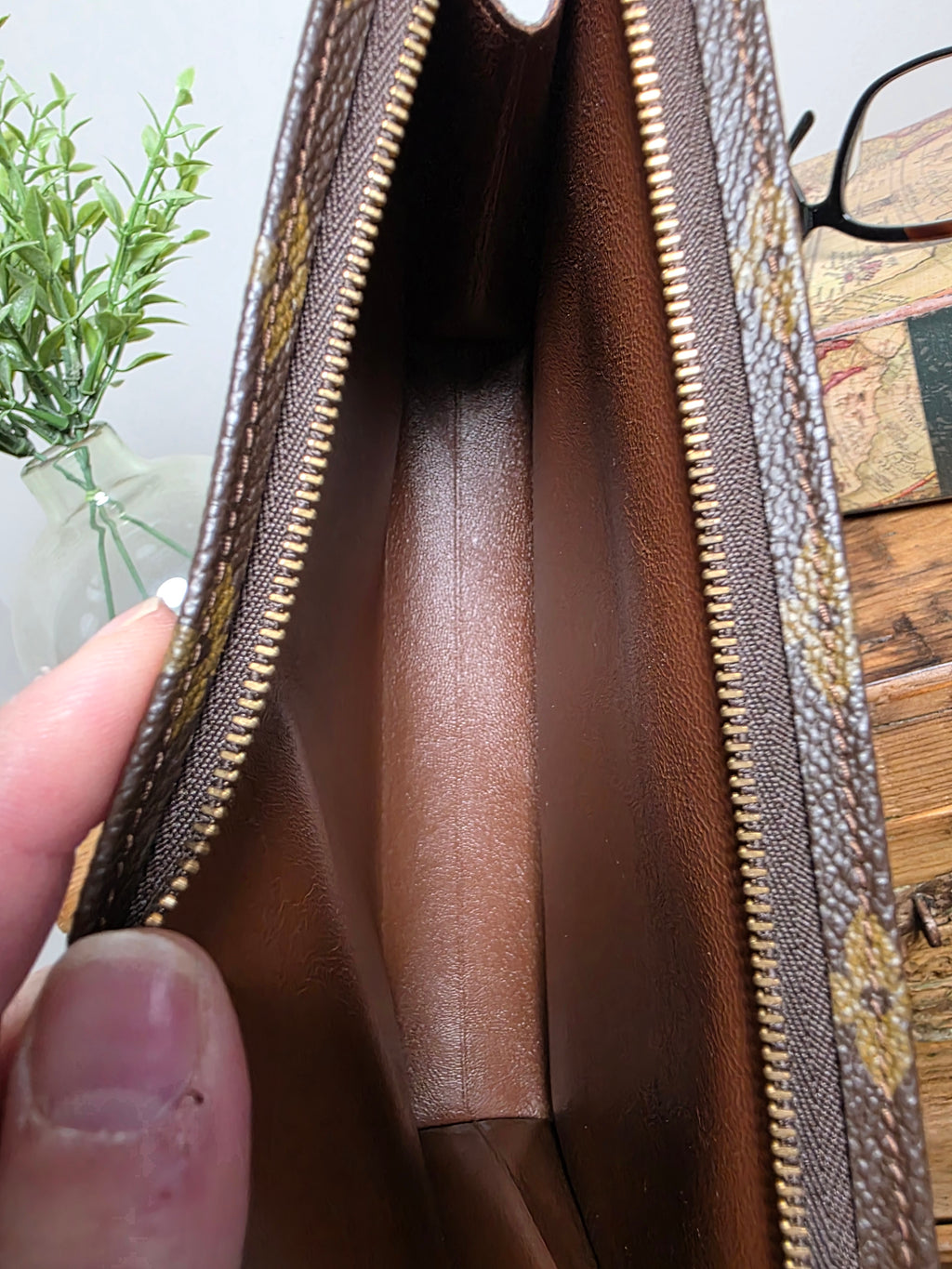 Louis Vuitton Monogram Pochette Toilette GM Size 26