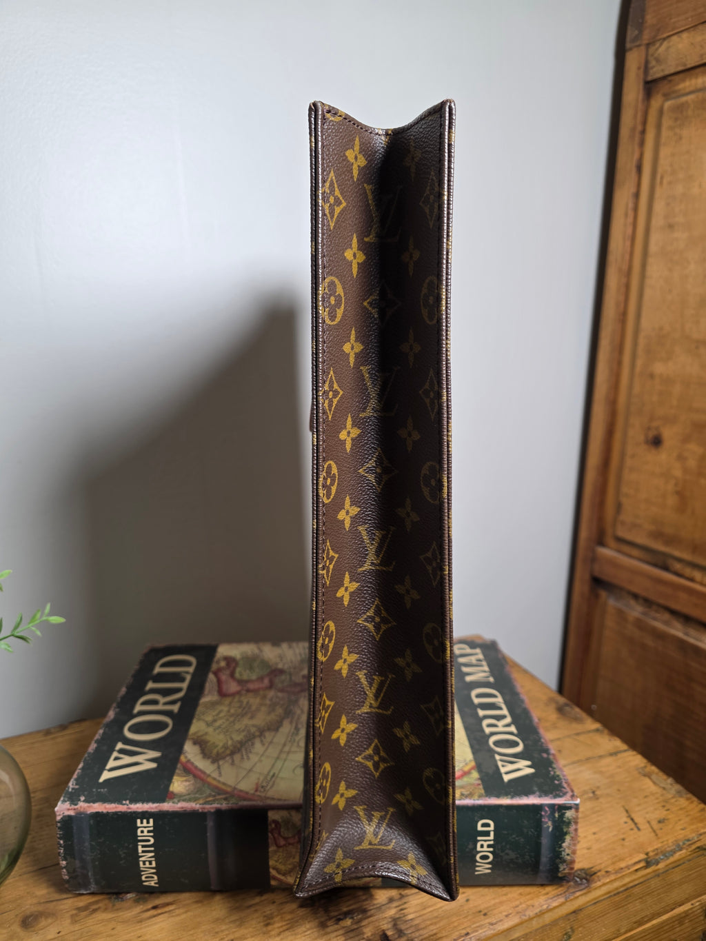 Louis Vuitton Monogram Sac Plat
