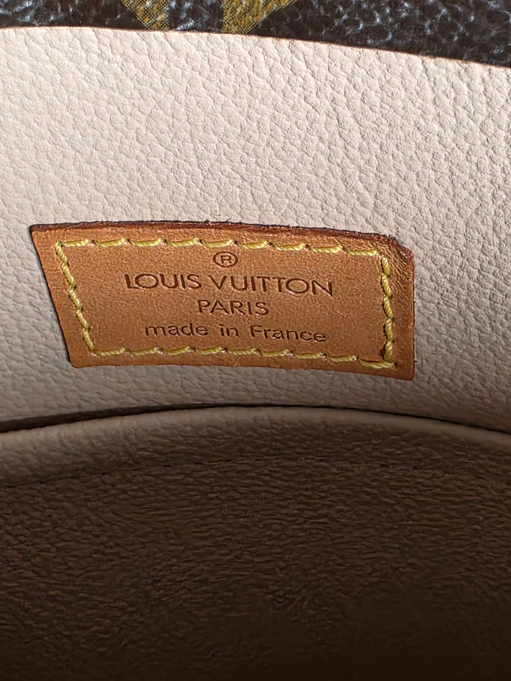 Louis Vuitton Monogram Sac Plat