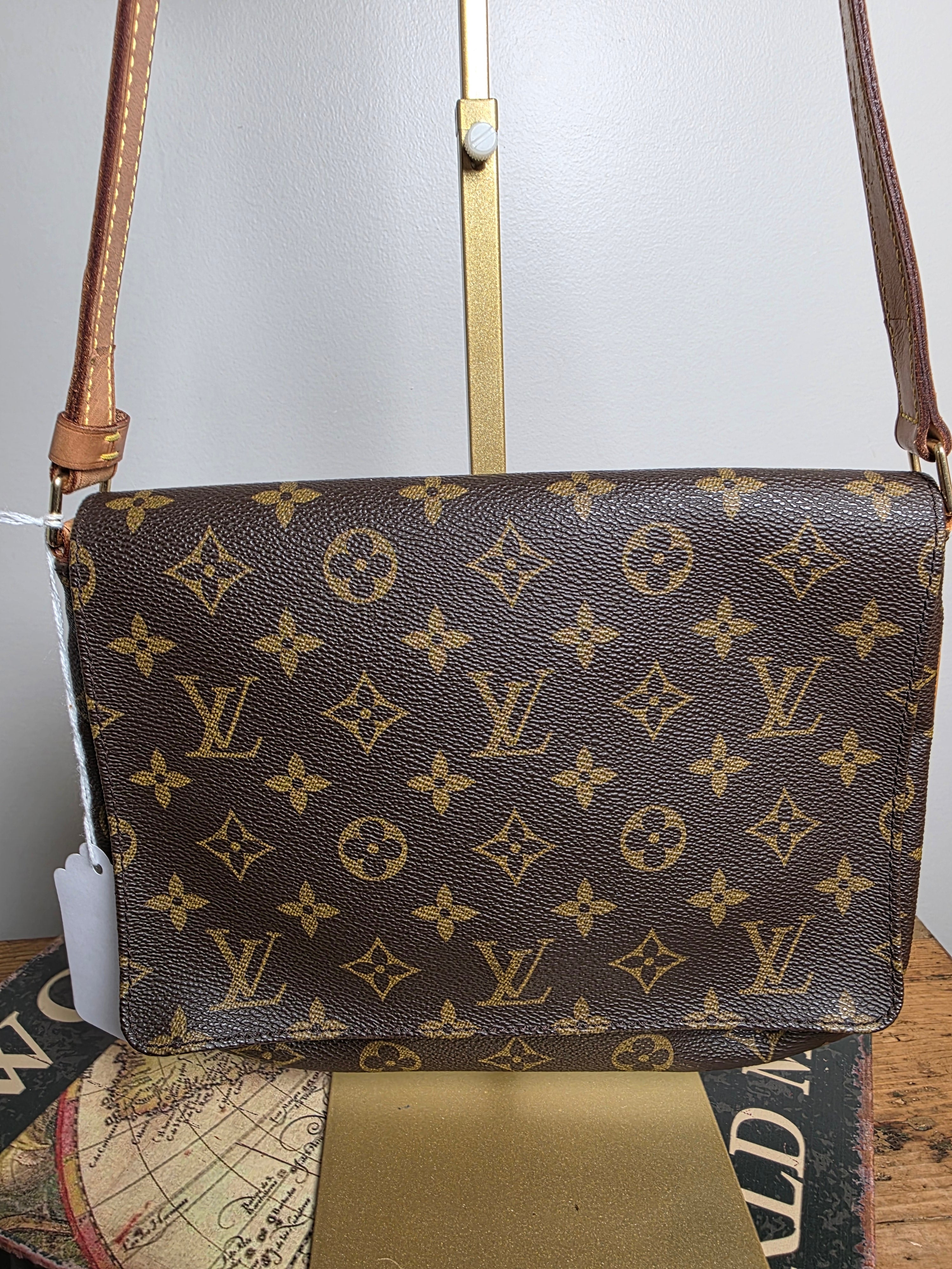 Louis Vuitton Musette Tango (Short Strap)