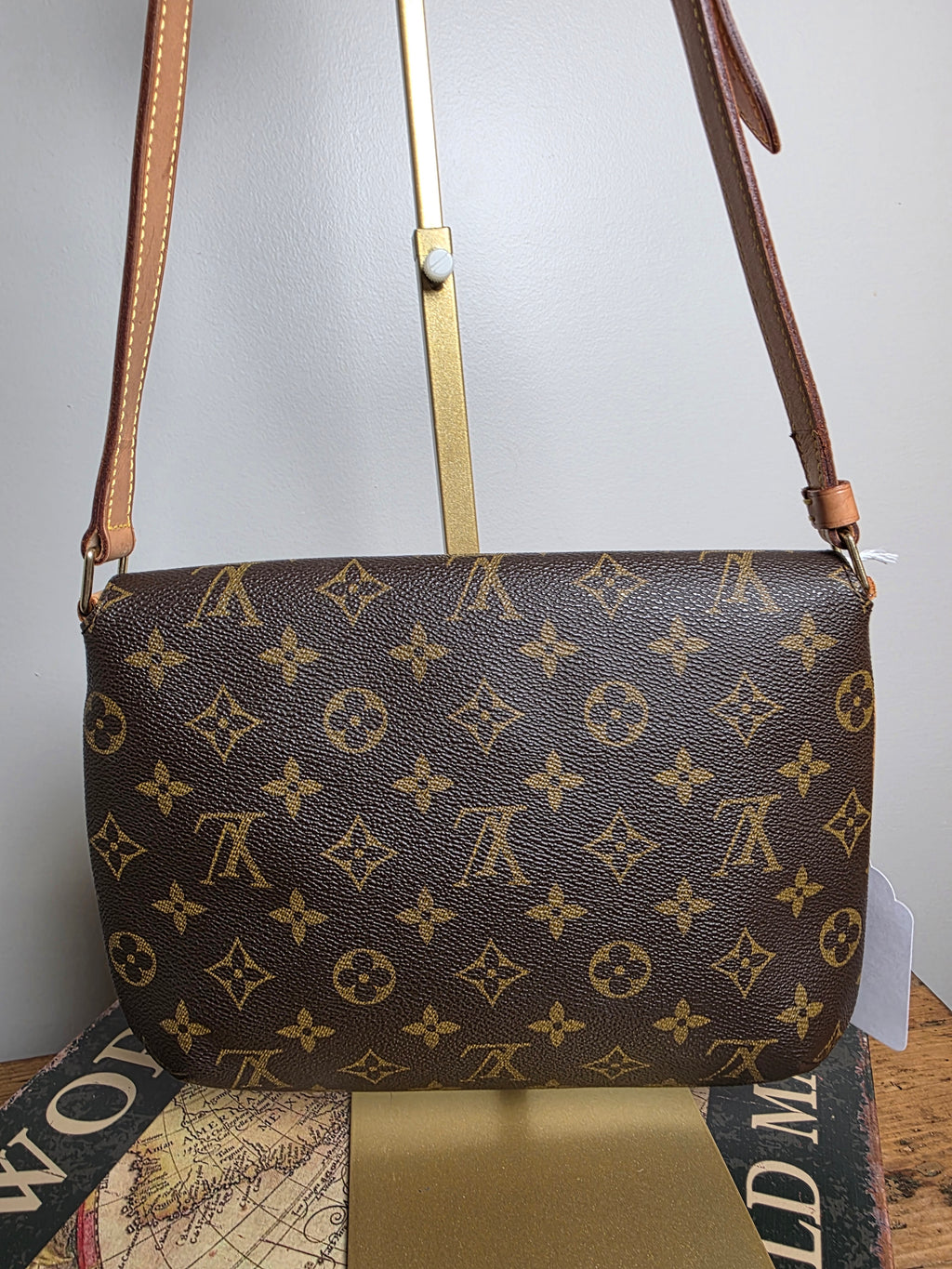 Louis Vuitton Musette Tango (Short Strap)
