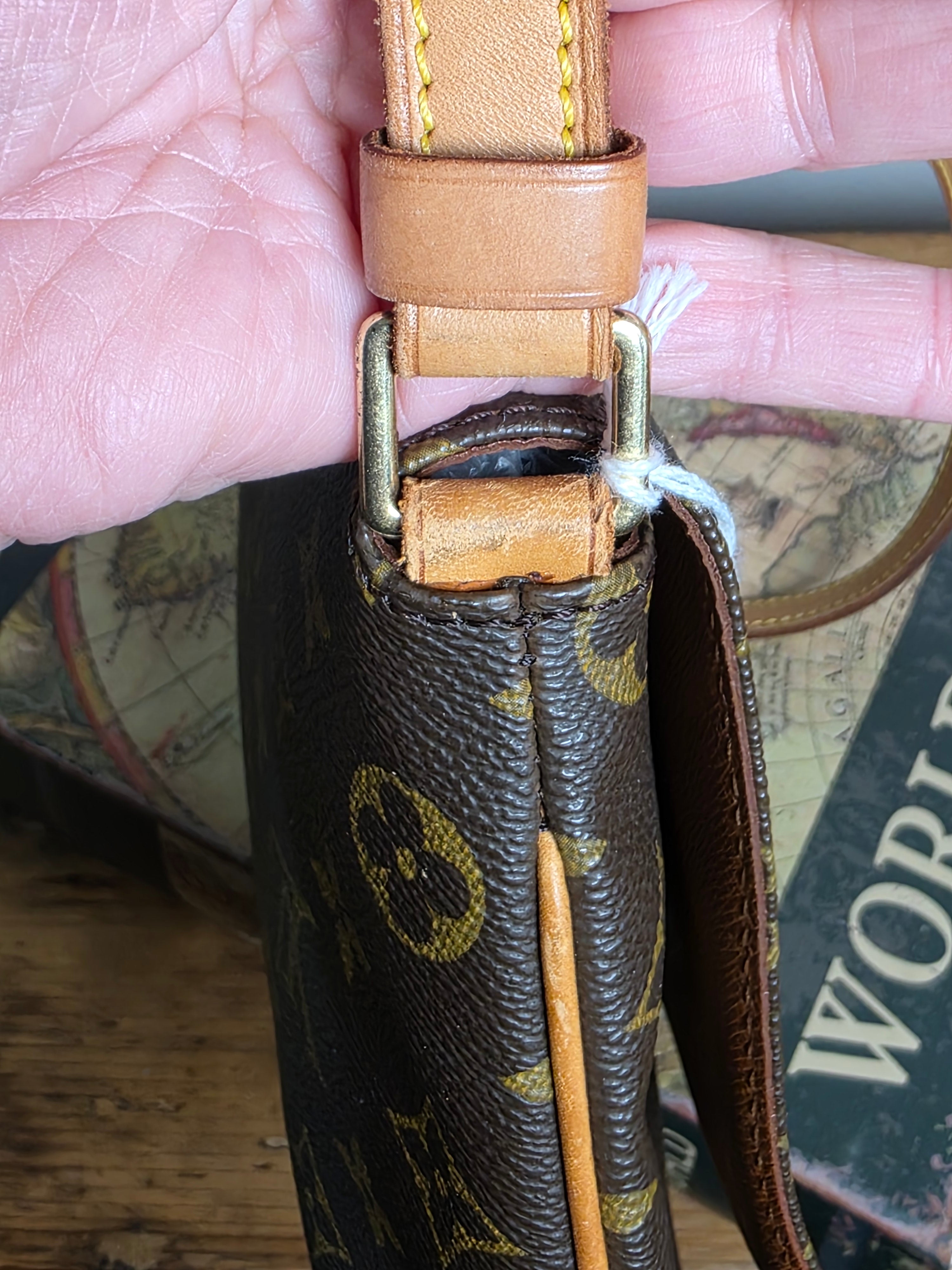 Louis Vuitton Musette Tango (Short Strap)