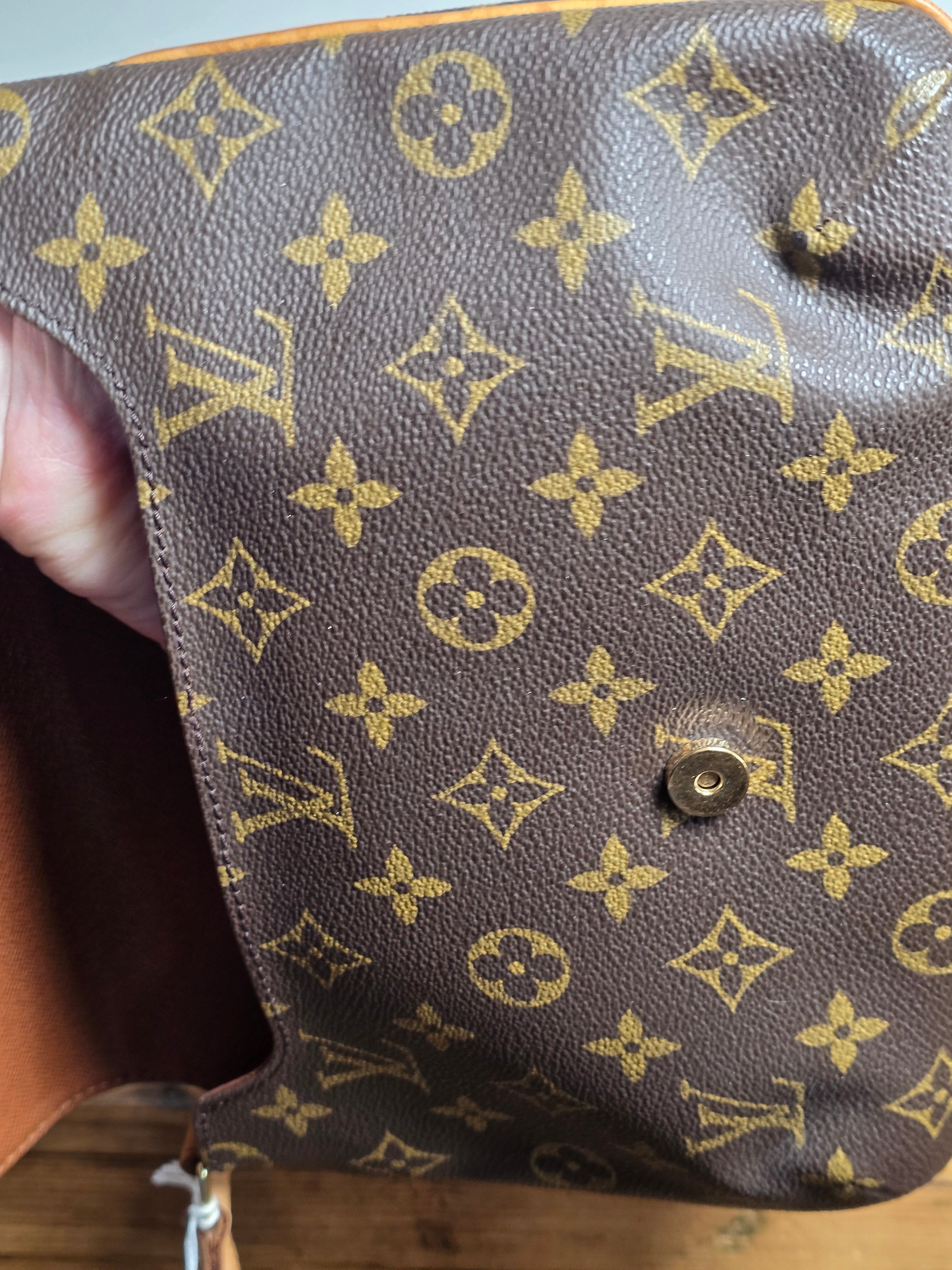 Louis Vuitton Musette Tango (Short Strap)