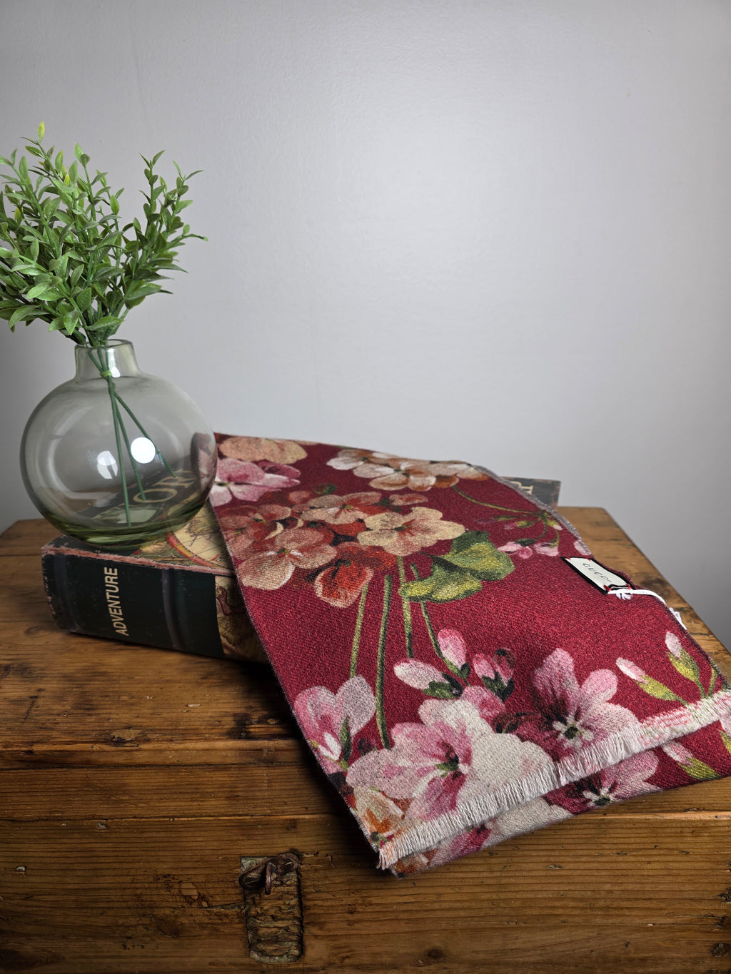Gucci Floral Print Wool Jacquard Scarf
