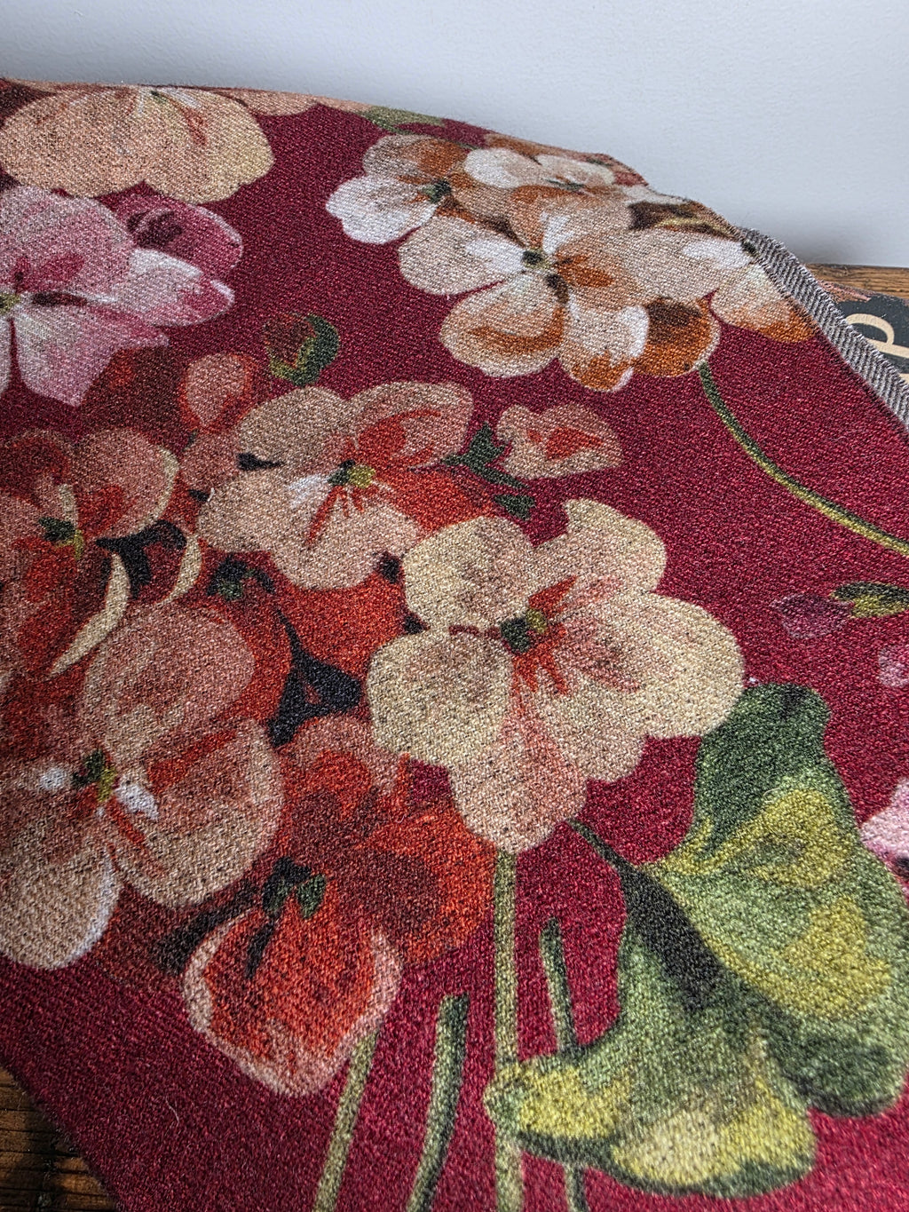 Gucci Floral Print Wool Jacquard Scarf